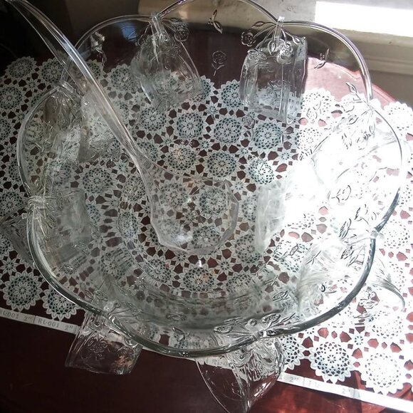 Anchor Hocking 1997 Savannah 18 Piece Punch Bowl Set - Never Used - In Box - Picture 7 of 10